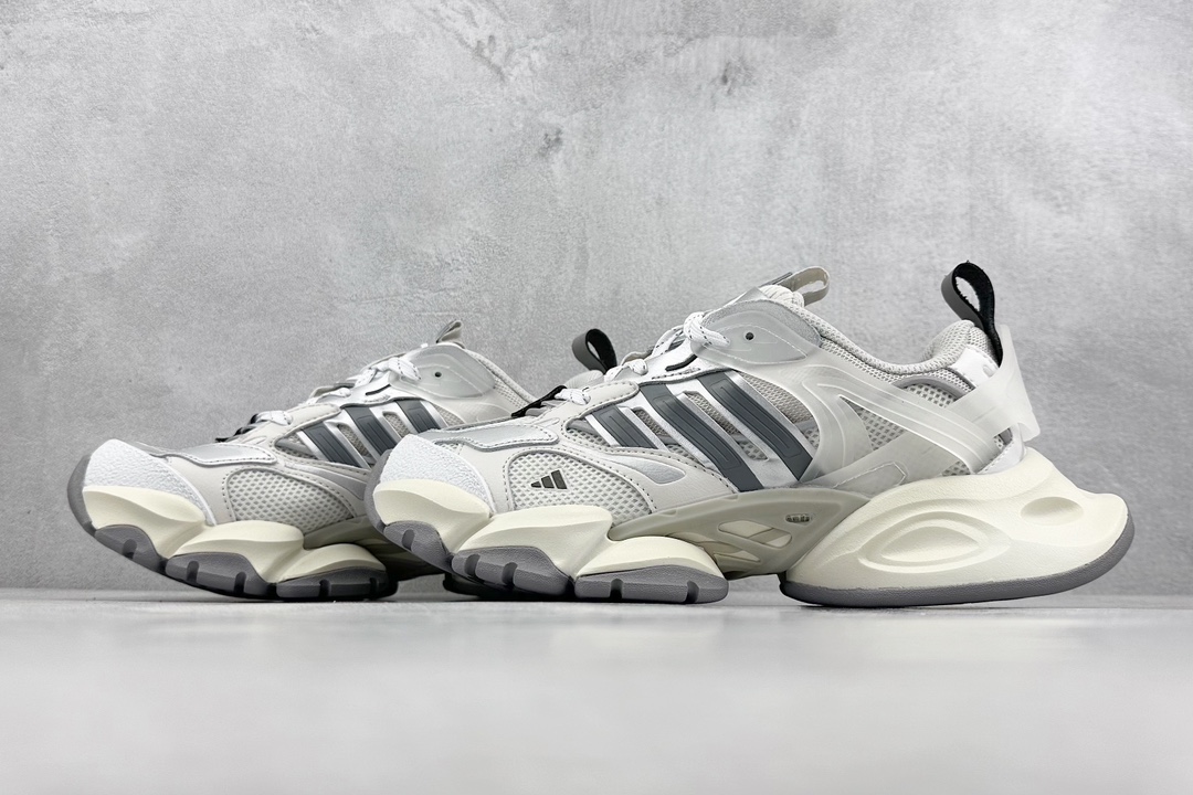H11 version AD Vento XLG Runner Deluxe white black silver dad shoes JP5761