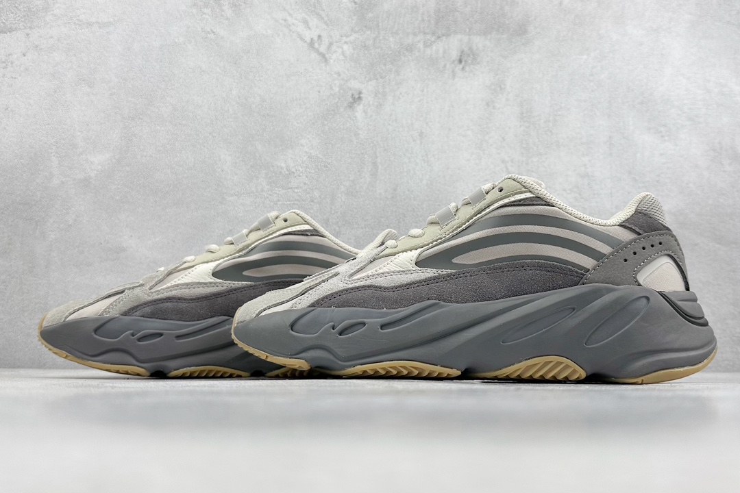 OAD Adidas YEEZY Boo700V2 Kanye Yeezy 700 FU7914