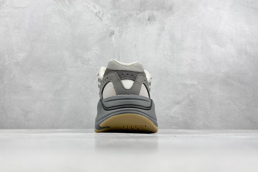 OAD Adidas YEEZY Boo700V2 Kanye Yeezy 700 FU7914