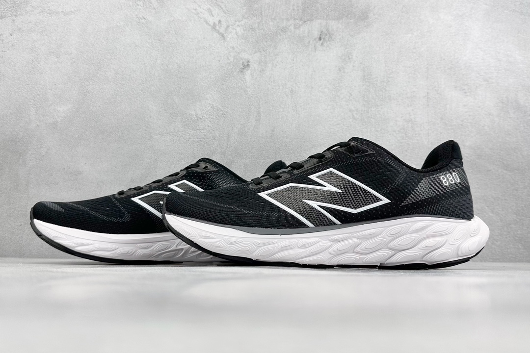 200 New Balance 880系列 轻化透气复古休闲运动慢跑鞋 M880B14