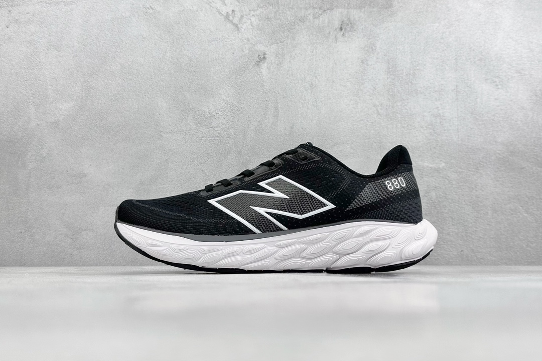 200 New Balance 880系列 轻化透气复古休闲运动慢跑鞋 M880B14