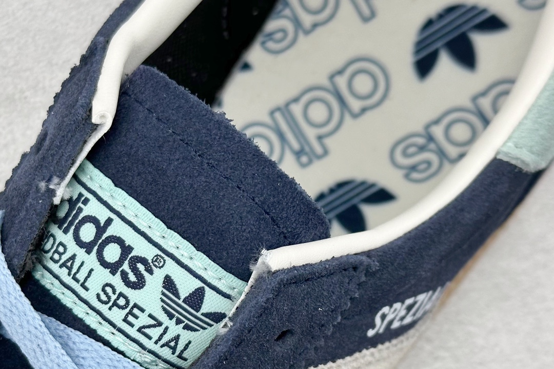 150 Adidas Handball Spezial 阿迪达斯经典款 复古休闲板鞋  IG1967