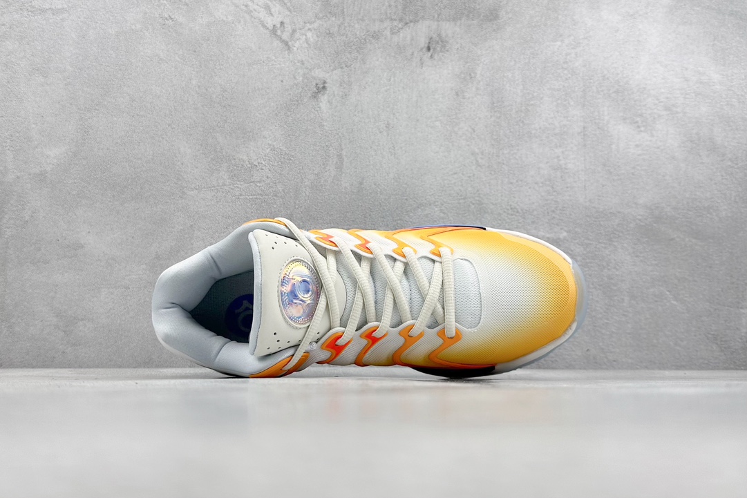 260 Nike Zoom KD 17 EP 延续了前代那种偏臃肿的鞋型  FJ9487-700