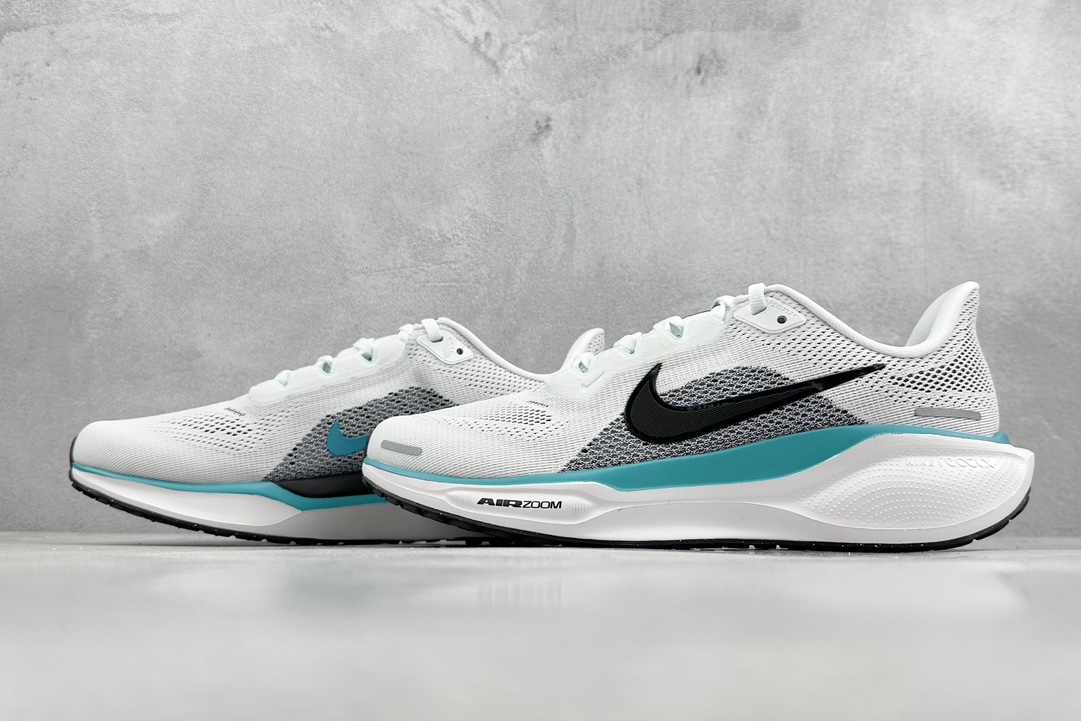 RS版 NK Air Zoom Pegasus 41鞋面采用外层由韧性纱线+内层网眼布的设计，在确保稳定