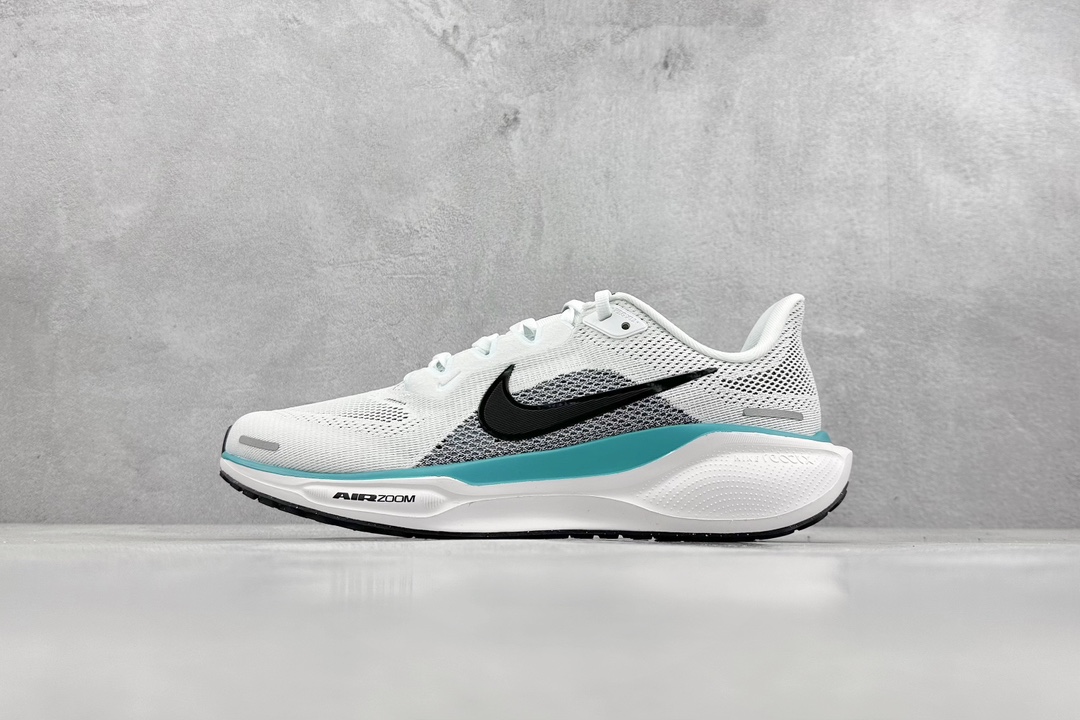 RS版 NK Air Zoom Pegasus 41鞋面采用外层由韧性纱线+内层网眼布的设计，在确保稳定