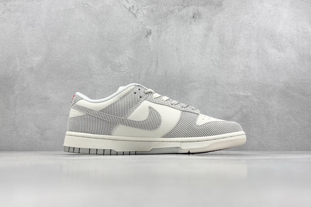 280 Nike SB Dunk Low Supreme联名  FC1688-143
