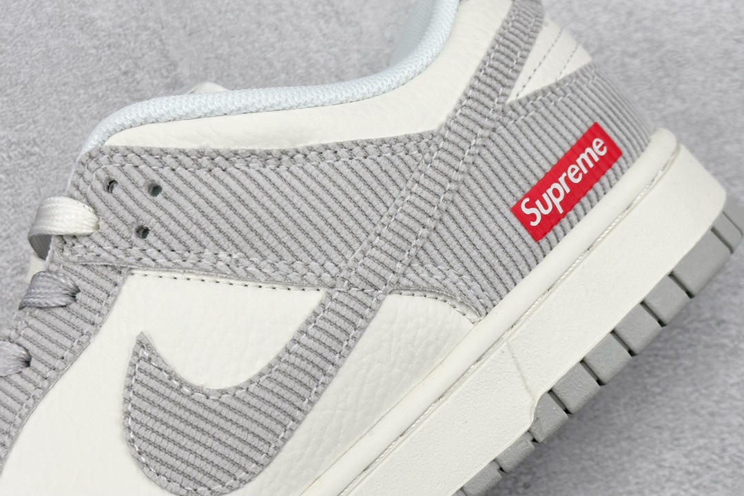 280 Nike SB Dunk Low Supreme联名  FC1688-143