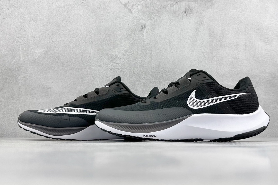 RS版 NIKE AIR Zoom RIVAL Fly 3. 超轻跑步鞋织物减震轻盈跑步鞋 该鞋款专为训