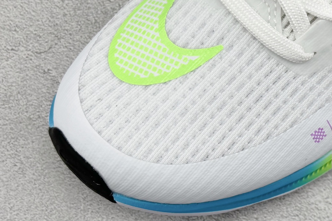 RS版 NIKE AIR Zoom RIVAL Fly 3. 超轻跑步鞋织物减震轻盈跑步鞋 该鞋款专为训