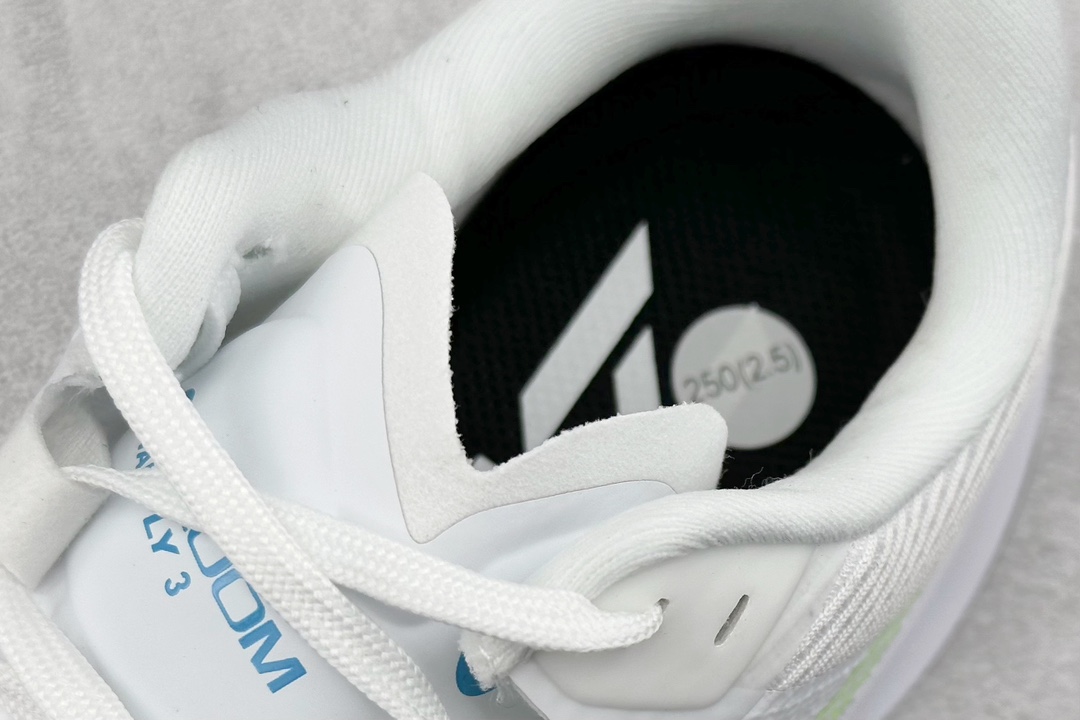 RS版 NIKE AIR Zoom RIVAL Fly 3. 超轻跑步鞋织物减震轻盈跑步鞋 该鞋款专为训