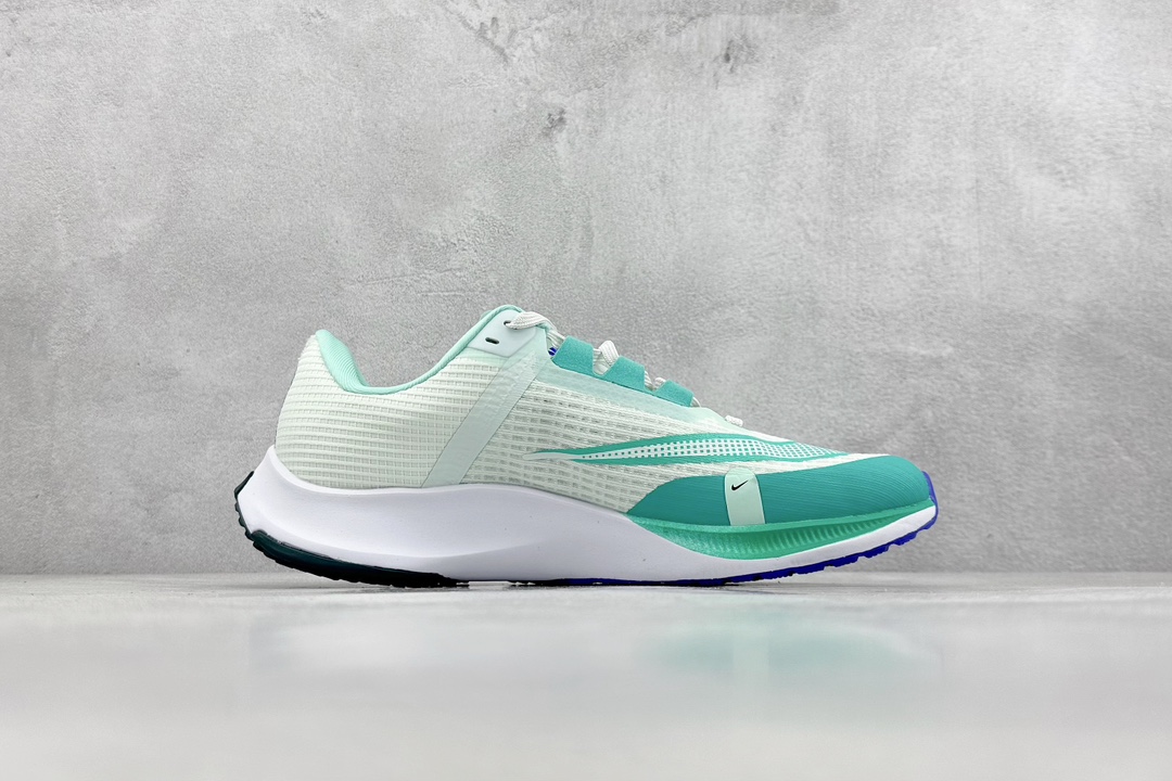 RS版 NIKE AIR Zoom RIVAL Fly 3. 超轻跑步鞋织物减震轻盈跑步鞋 该鞋款专为训