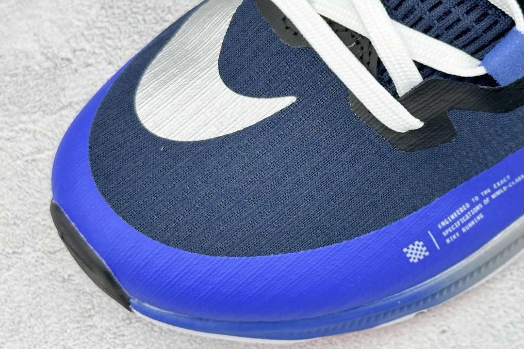 RS版 NIKE AIR Zoom RIVAL Fly 3. 超轻跑步鞋织物减震轻盈跑步鞋 该鞋款专为训