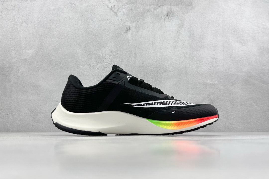 RS版 NIKE AIR Zoom RIVAL Fly 3. 超轻跑步鞋织物减震轻盈跑步鞋 该鞋款专为训