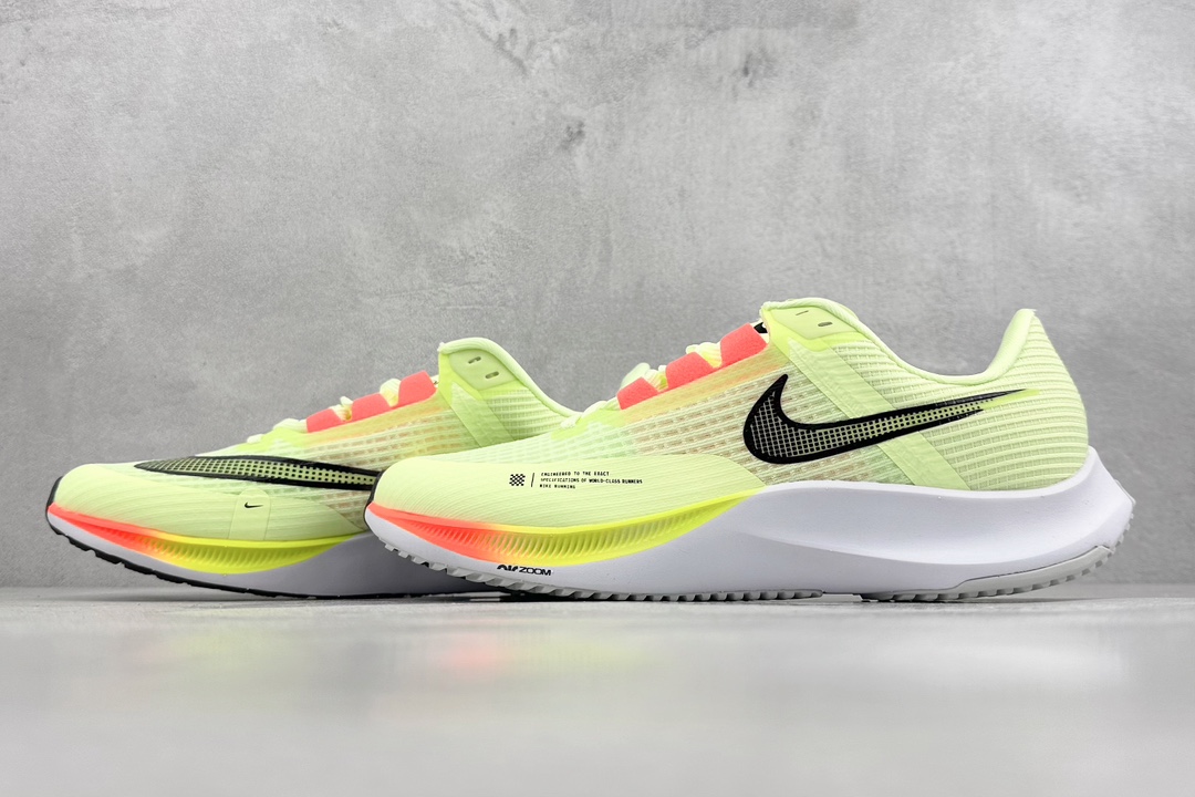RS版 NIKE AIR Zoom RIVAL Fly 3. 超轻跑步鞋织物减震轻盈跑步鞋 该鞋款专为训