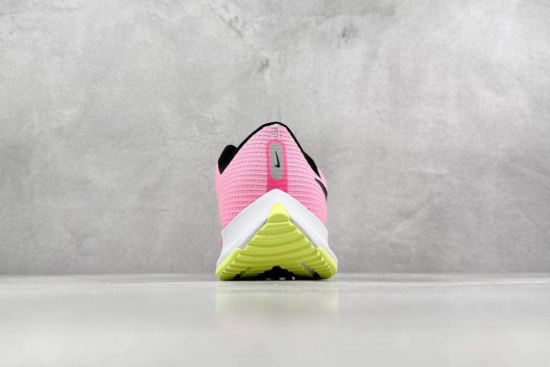 RS版 NIKE AIR Zoom RIVAL Fly 3. 超轻跑步鞋织物减震轻盈跑步鞋 该鞋款专为训