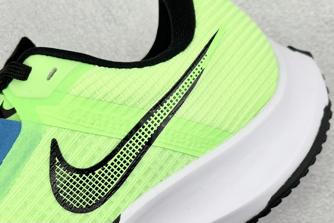 RS版 NIKE AIR Zoom RIVAL Fly 3. 超轻跑步鞋织物减震轻盈跑步鞋 该鞋款专为训