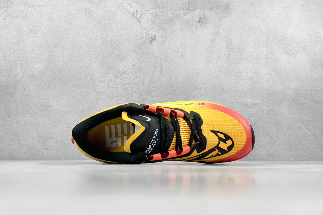 RS版 NIKE AIR Zoom RIVAL Fly 3. 超轻跑步鞋织物减震轻盈跑步鞋 该鞋款专为训