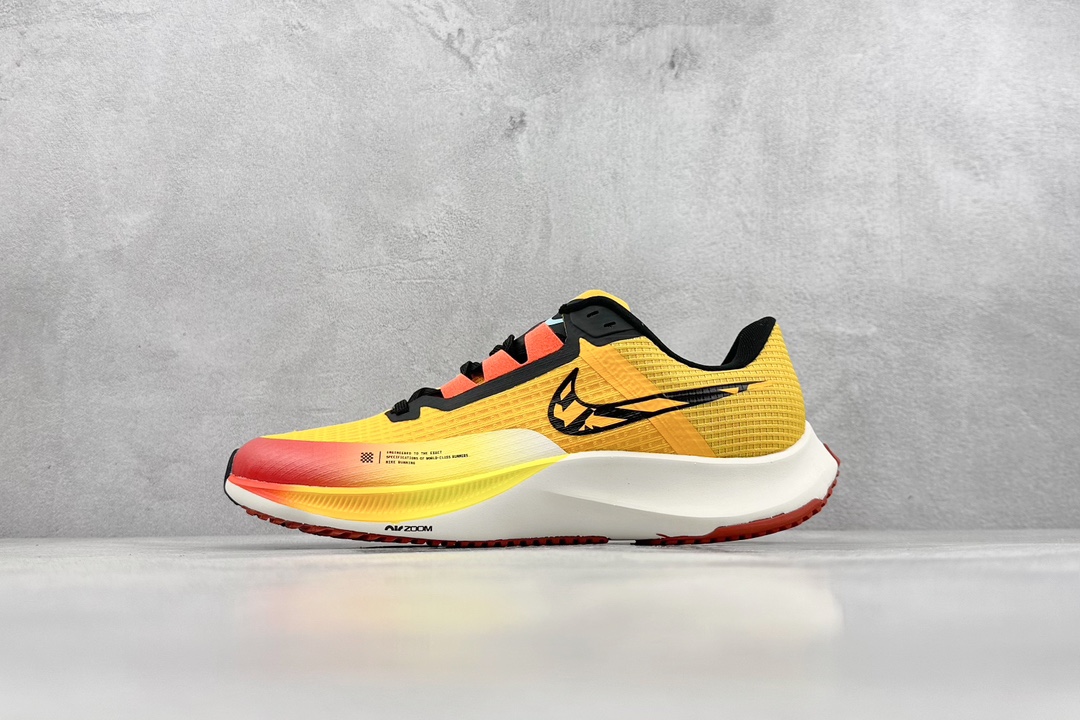 RS版 NIKE AIR Zoom RIVAL Fly 3. 超轻跑步鞋织物减震轻盈跑步鞋 该鞋款专为训