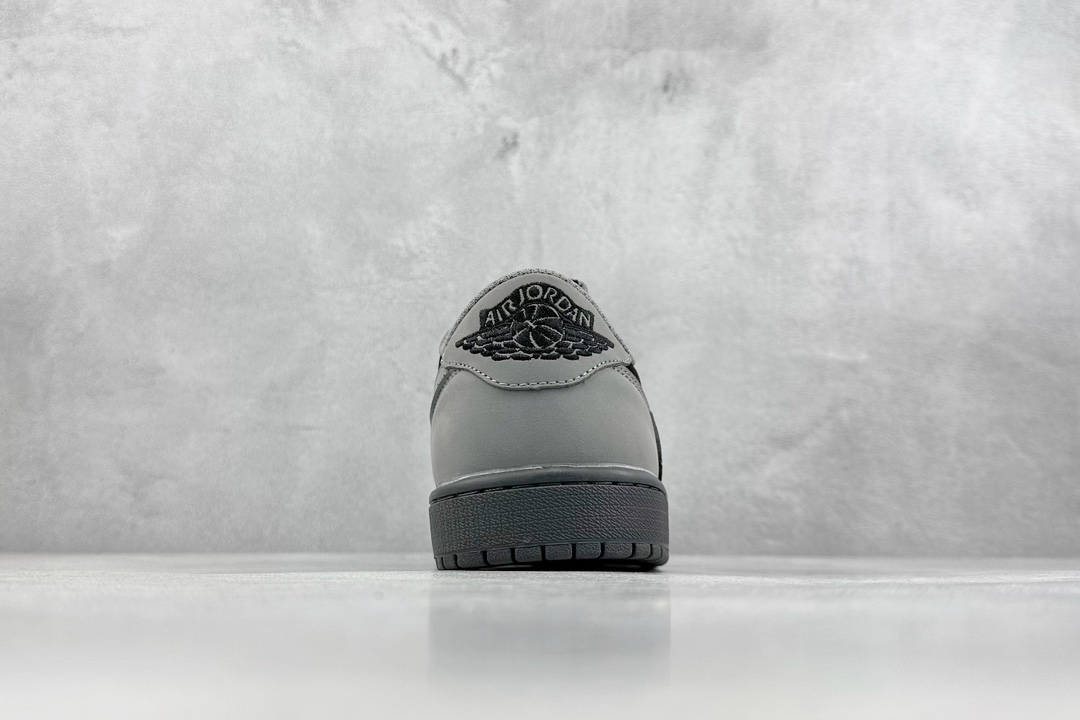 220 Fragment x Travis Scott x Air Jordan 1 Low 三方联名倒钩全新的三方联名低帮倒钩 DM7866-775