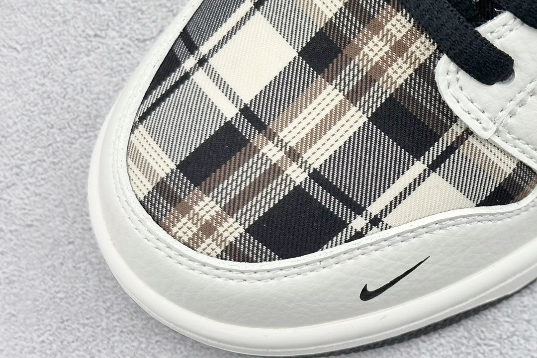 280 DK版 Supreme x Nk SB Dunk Low 联名格子布配色 低帮休闲运动滑板板鞋 SP1098-061