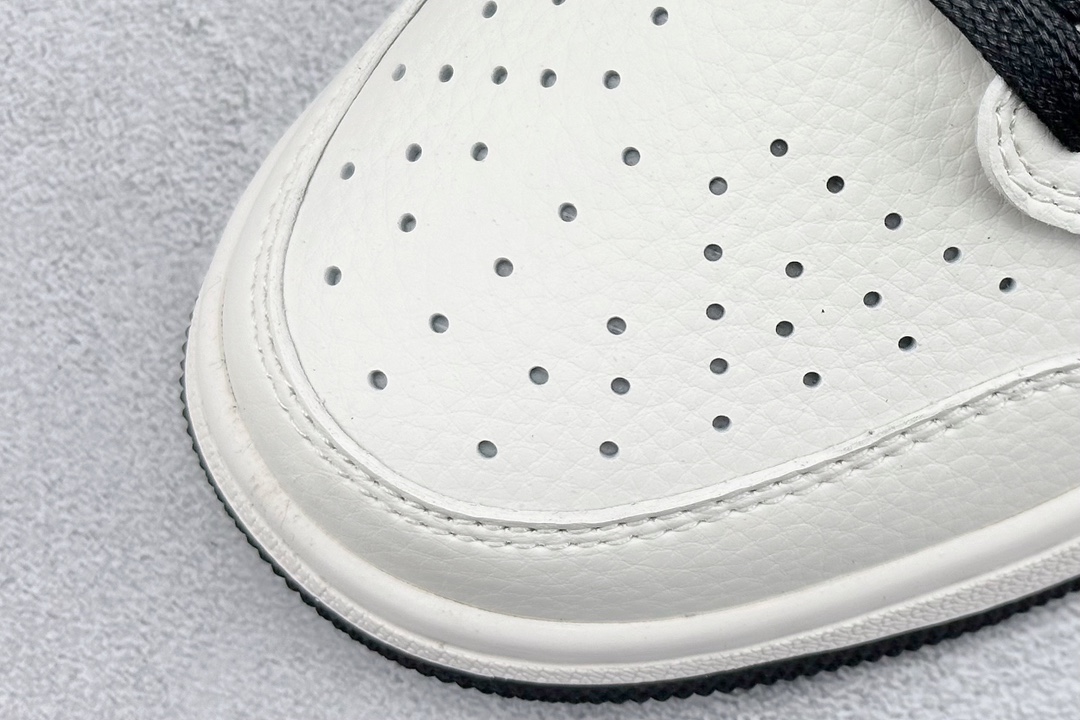 280 Air Jordan 1 Retro Low x Louis Vuitton x Travis Scott 三方联名白黑红 LX1988-700