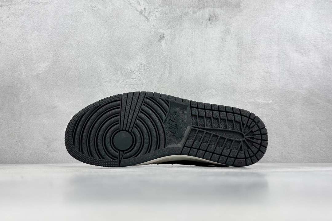 280 Air Jordan 1 Retro Low x Louis Vuitton x Travis Scott 三方联名白黑红 LX1988-700