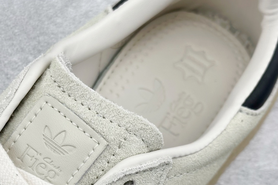 180 KITH x Clarks x AD Originals 8th Street Samba 三方联名桑巴舞 IE4033