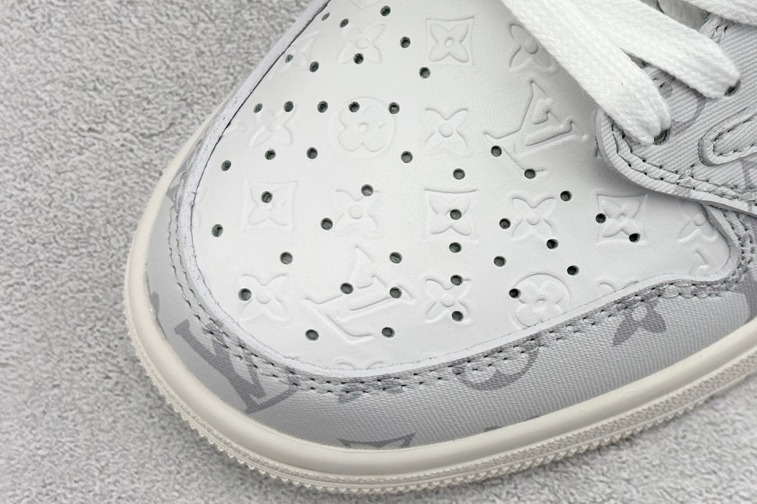 280 Air Jordan 1 Retro Low x Louis Vuitton x Travis Scott 三方联名满印白灰 LX1988-500