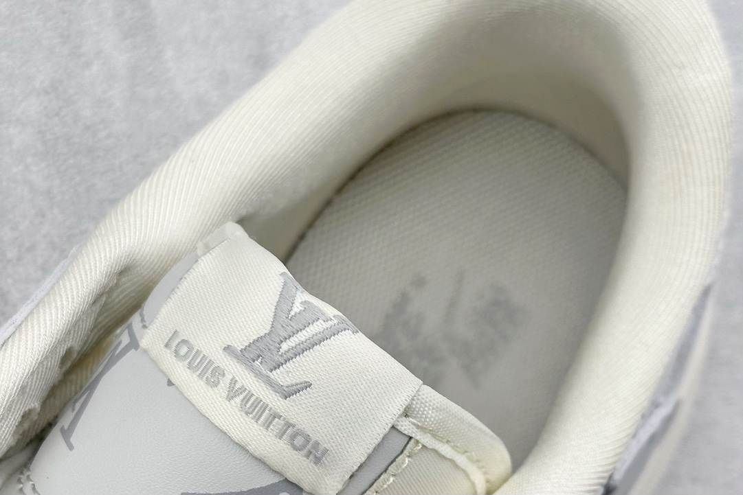 280 Air Jordan 1 Retro Low x Louis Vuitton x Travis Scott 三方联名满印白灰 LX1988-500