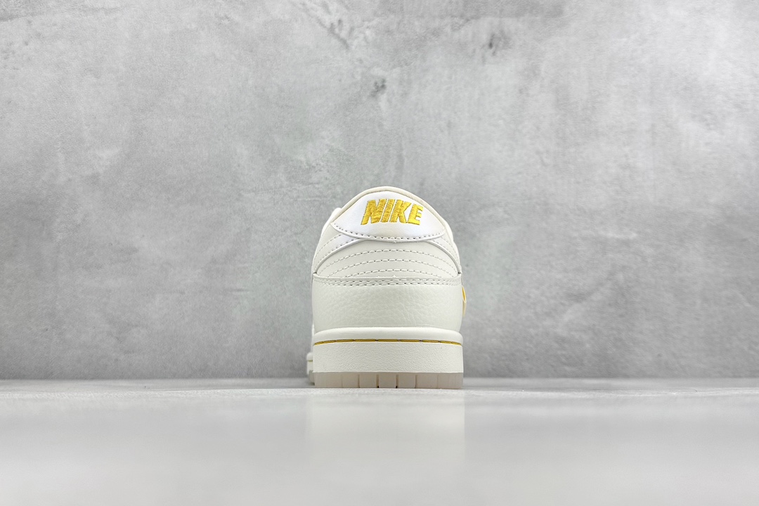 280 Nike SB Dunk Low 米白浅黄珠光满天星 XB3802-347