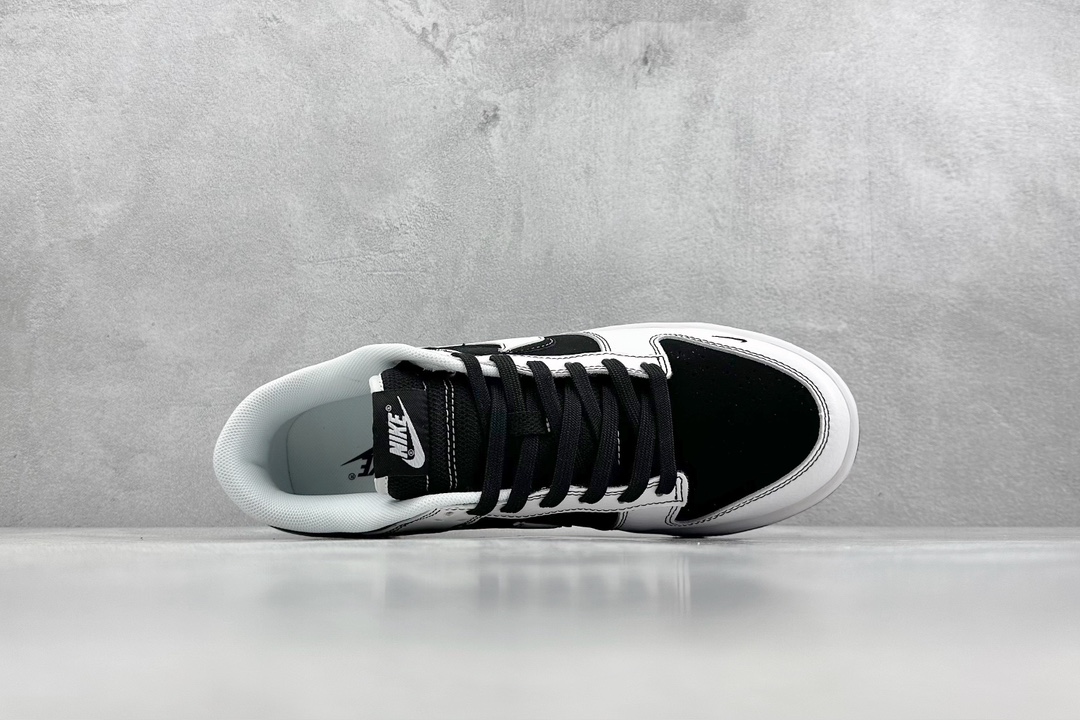 280 Nike SB Dunk Low x Supreme 黑白双钩 FC1688-144