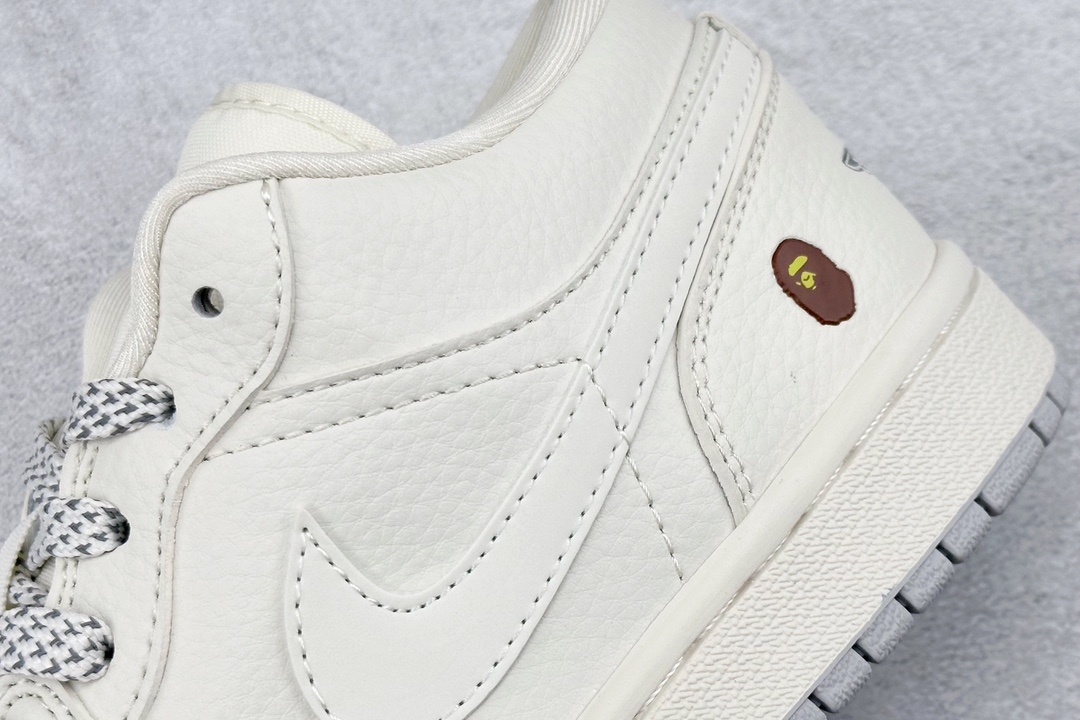 280 Air Jordan 1 Retro Low x BAPE 米白满天星 WG8850-003