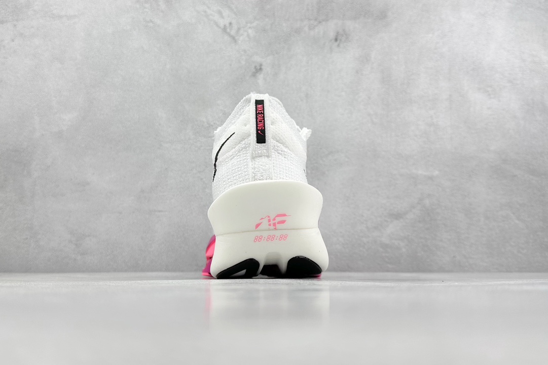300 Nike Air Zoom Alphafly NEXT% 马拉松气垫跑鞋 FD8311-100