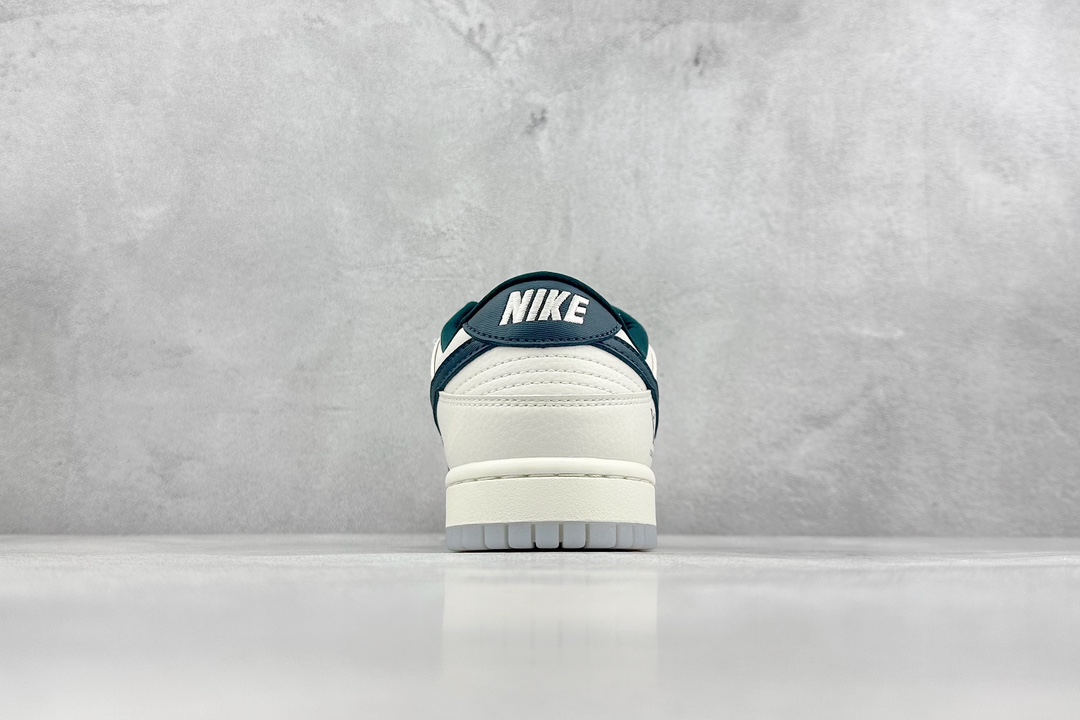 280 Nike SB Dunk Low x Louis Vuitton 白藏青满天星 CF3688-004