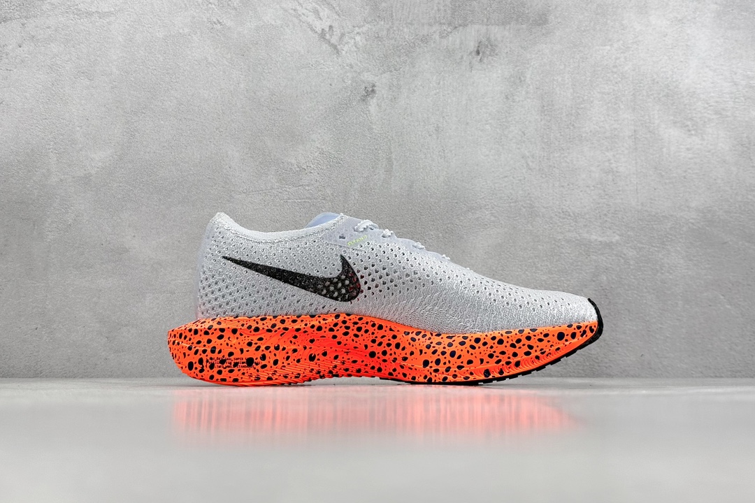 350 Nike ZoomX Vaporfly NEXT%3 减震马拉松跑步鞋  FV2305-900