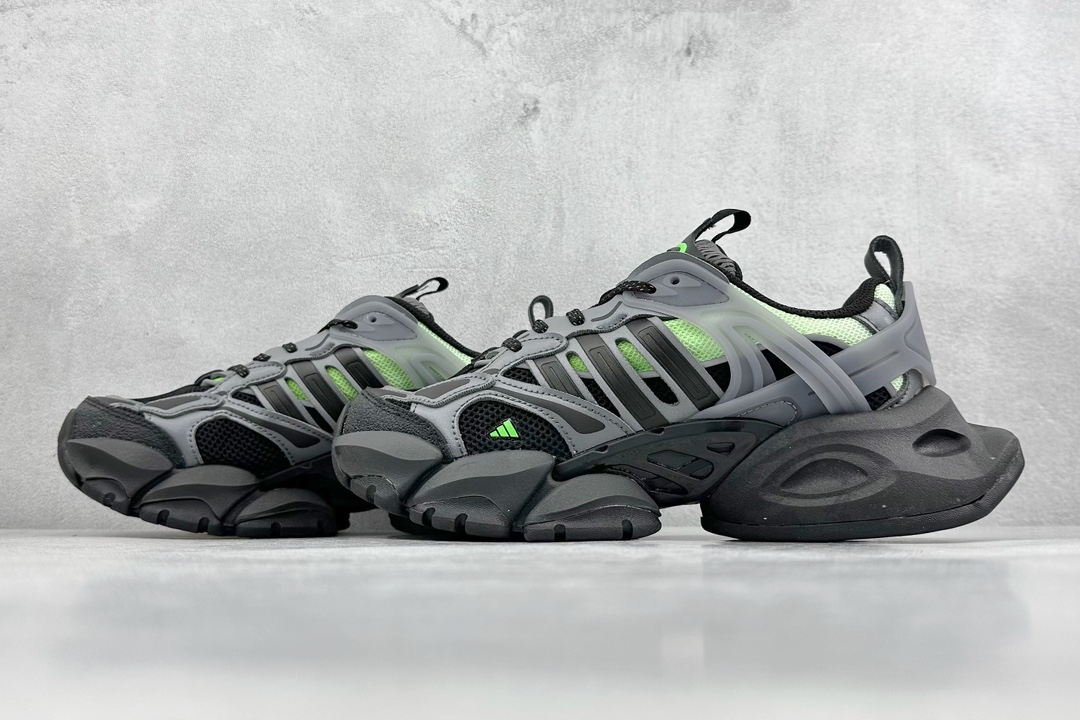 220 YH Adidas VENTO XLG DELUXE 潮流前卫科技 休闲运动老爹鞋  JP5764