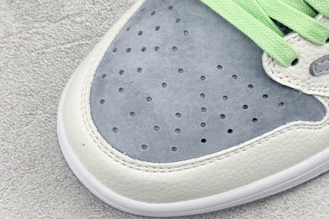 220 Travis Scott x Fragment x Air Jordan 1 Low TS联名倒勾低帮板鞋 DM7866-888
