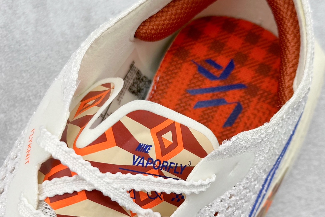 NK ZoomX Vaporfly NEXT马拉松系列泡棉超轻缓震运动慢跑鞋  FQ7676-100