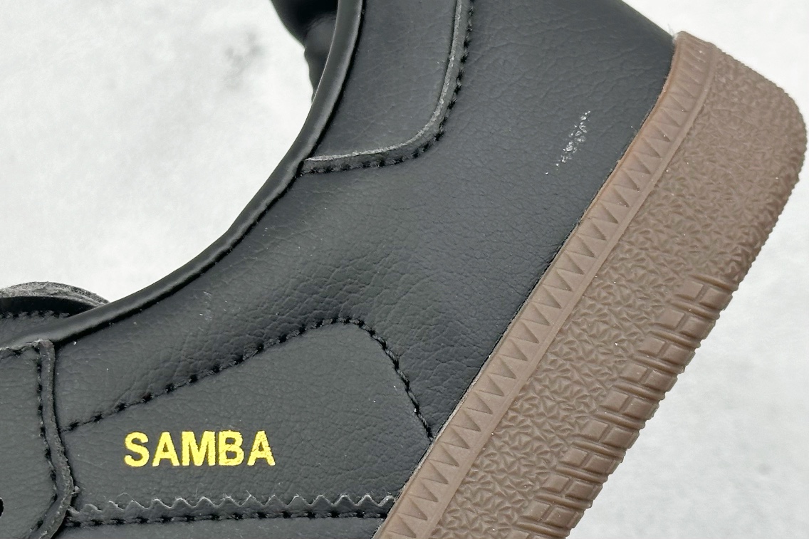 adidas originals Samba OG 桑巴舞系列复古经典轻便板鞋  ID2056