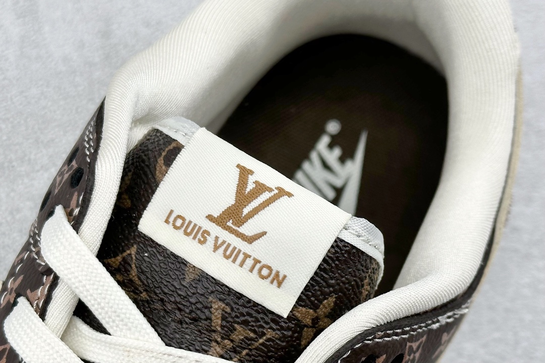 Nike SB Dunk Low x Louis Vuitton 白棕经典老花  SJ2068-255