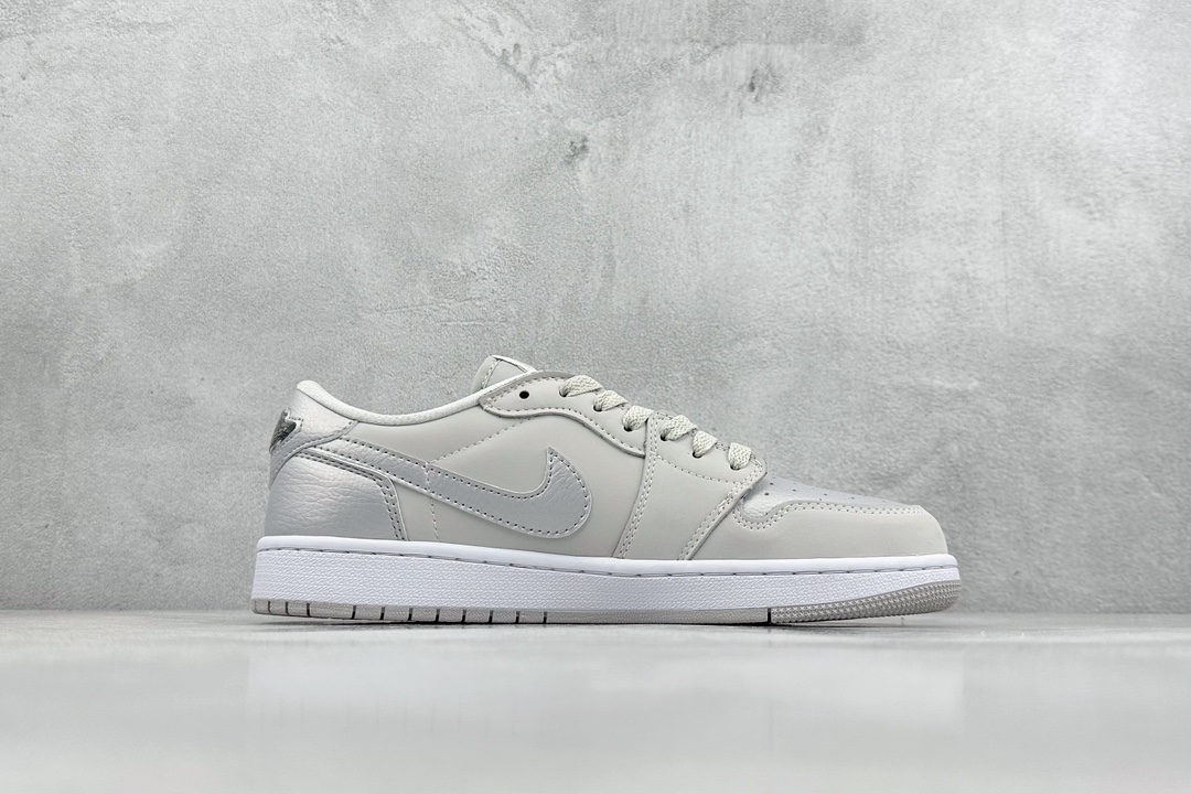 XC版 Jordan Air Jordan 1 Low OG ”Metallic Silver” 银灰色  CZ0790-002