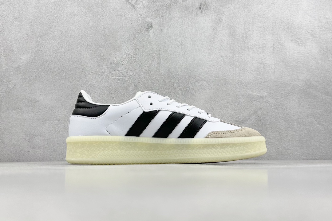 R版 adidas originals Xlg  IH8643