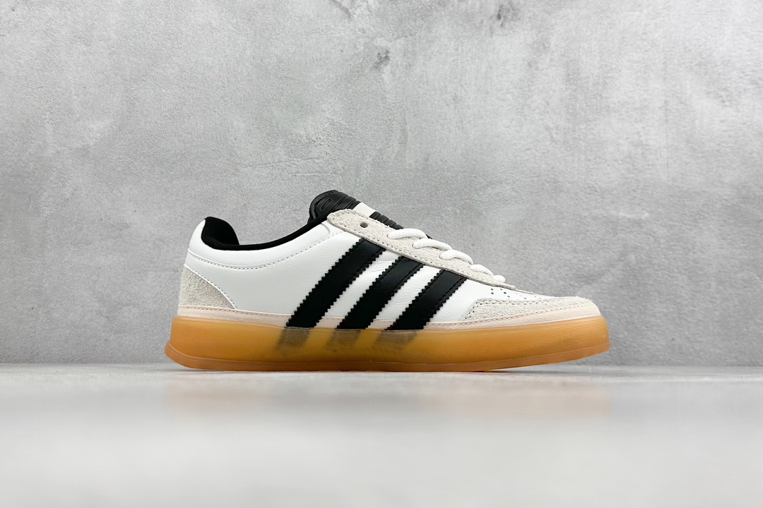 Bad Bunny x adidas originals GAZELLE INDOOR 联名系列 Bad Bunny x adidas originals GAZELLE INDOOR 舒适百搭   IF9735