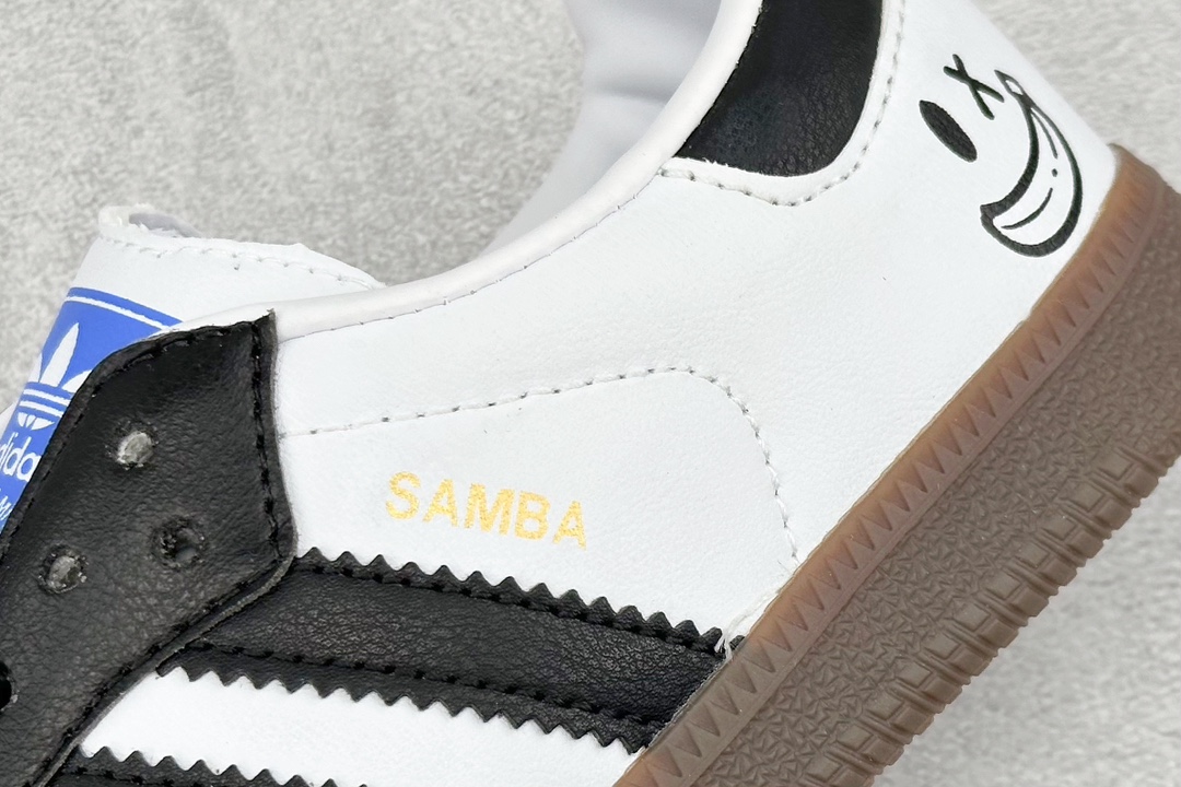 adidas originals Samba OG 黑白 复古经典轻便板鞋  IG1024