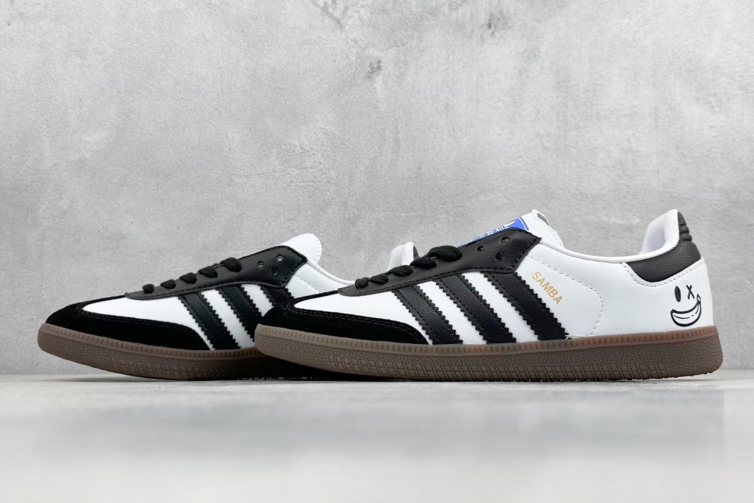 adidas originals Samba OG 黑白 复古经典轻便板鞋  IG1024