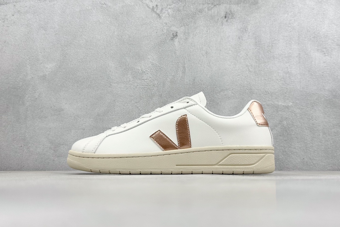 Veja Leather Extra Sneakers 法国国民V字经典小白板鞋