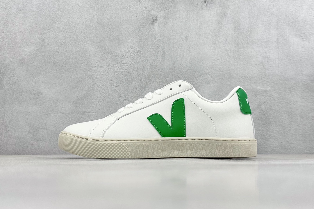 Veja Leather Extra Sneakers 法国国民V字经典小白板鞋