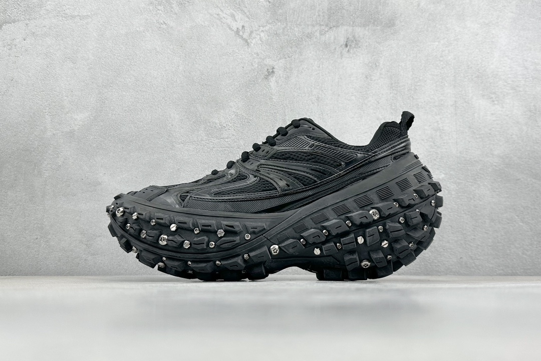 XA版 Balenciaga巴黎世家 轮胎 Defender 黑色柳钉