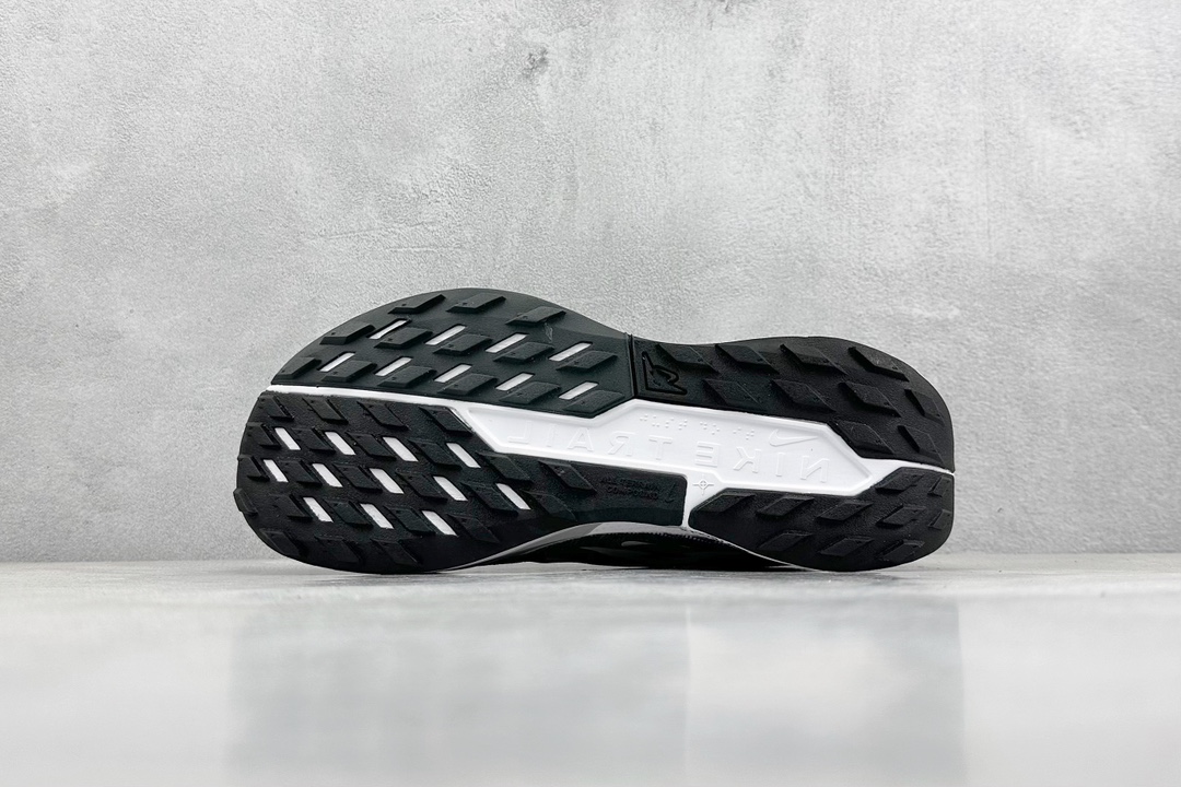 RS版 Nike PEGASUS TRAIL 5 登月飞马 透气网面 户外越野登山休闲运动跑步鞋货号：D