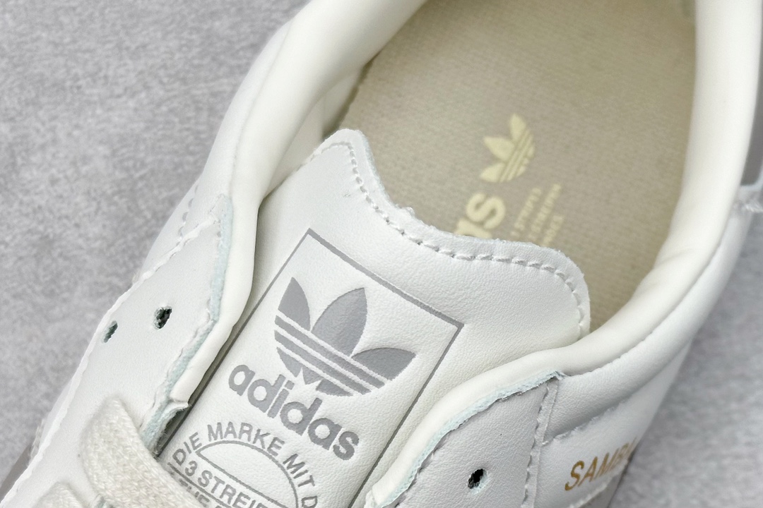 adidas originals Samba OG 此款以简约大方的造型设计 JH6479